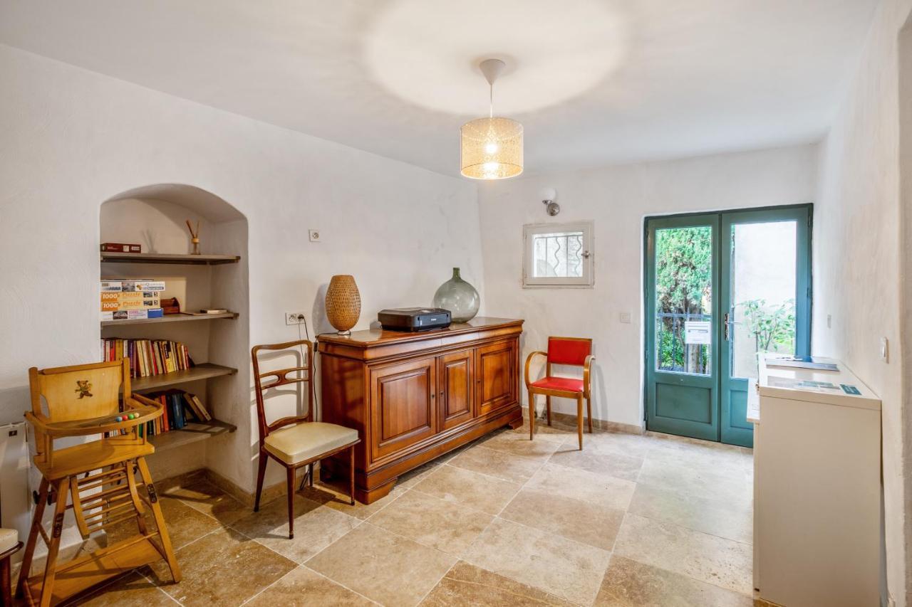Maison De Village Bonnieux Luaran gambar